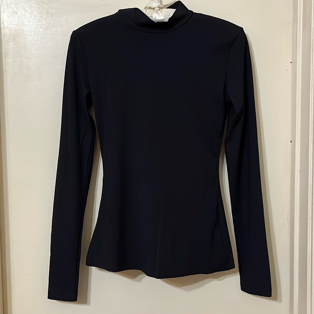 NWT ribbed mock turtle neck medium